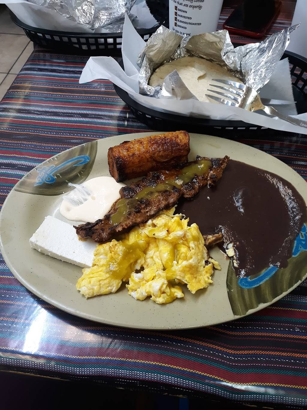 El Quetzal Bakery & Restaurant | restaurant | 3700 Hillcroft St, Houston, TX 77057, USA | 7139529253 OR +1 713-952-9253