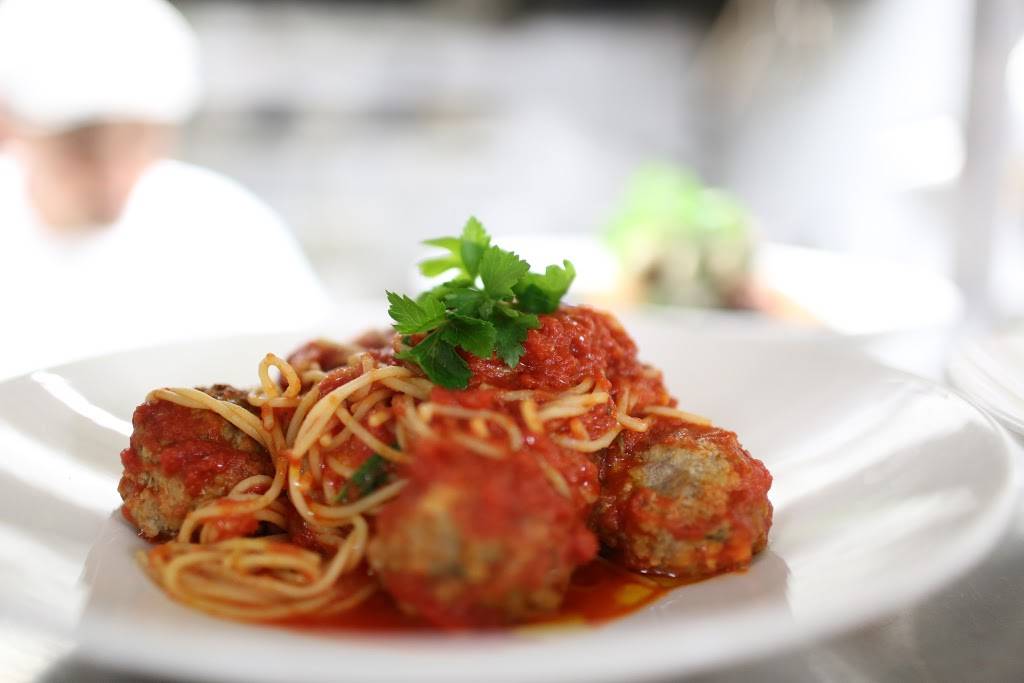 Piazza Bistro | restaurant | 94 George St, Oakville, ON L6J 1H6, Canada | 9056180255 OR +1 905-618-0255