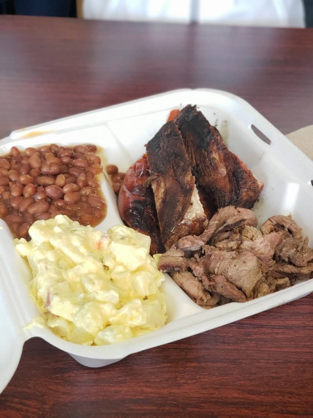 Momos Meat Market | restaurant | 5780 Broadway, Sacramento, CA 95820, USA | 9164520202 OR +1 916-452-0202