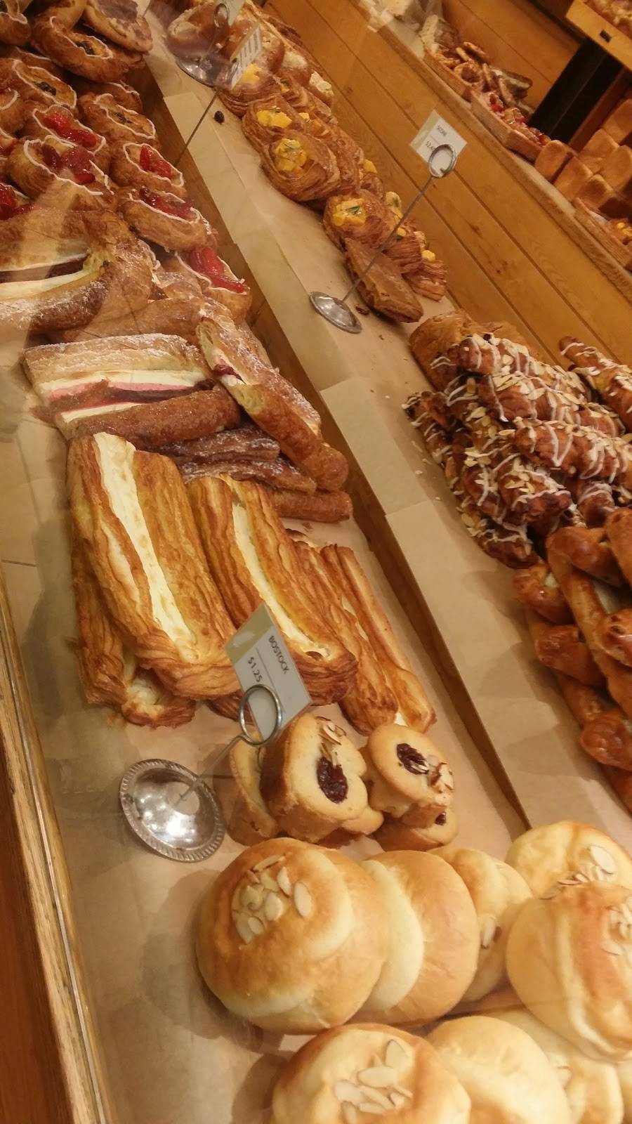 Andersen Bakery | bakery | 2033 Stoneridge Mall Rd, Pleasanton, CA 94588, USA | 9257349288 OR +1 925-734-9288