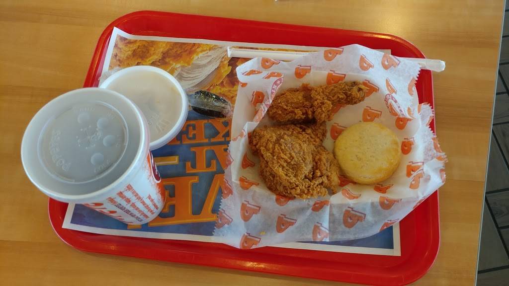 Popeyes Louisiana Kitchen | restaurant | 576 W Hickpochee Ave, LaBelle, FL 33935, USA | 8636741469 OR +1 863-674-1469