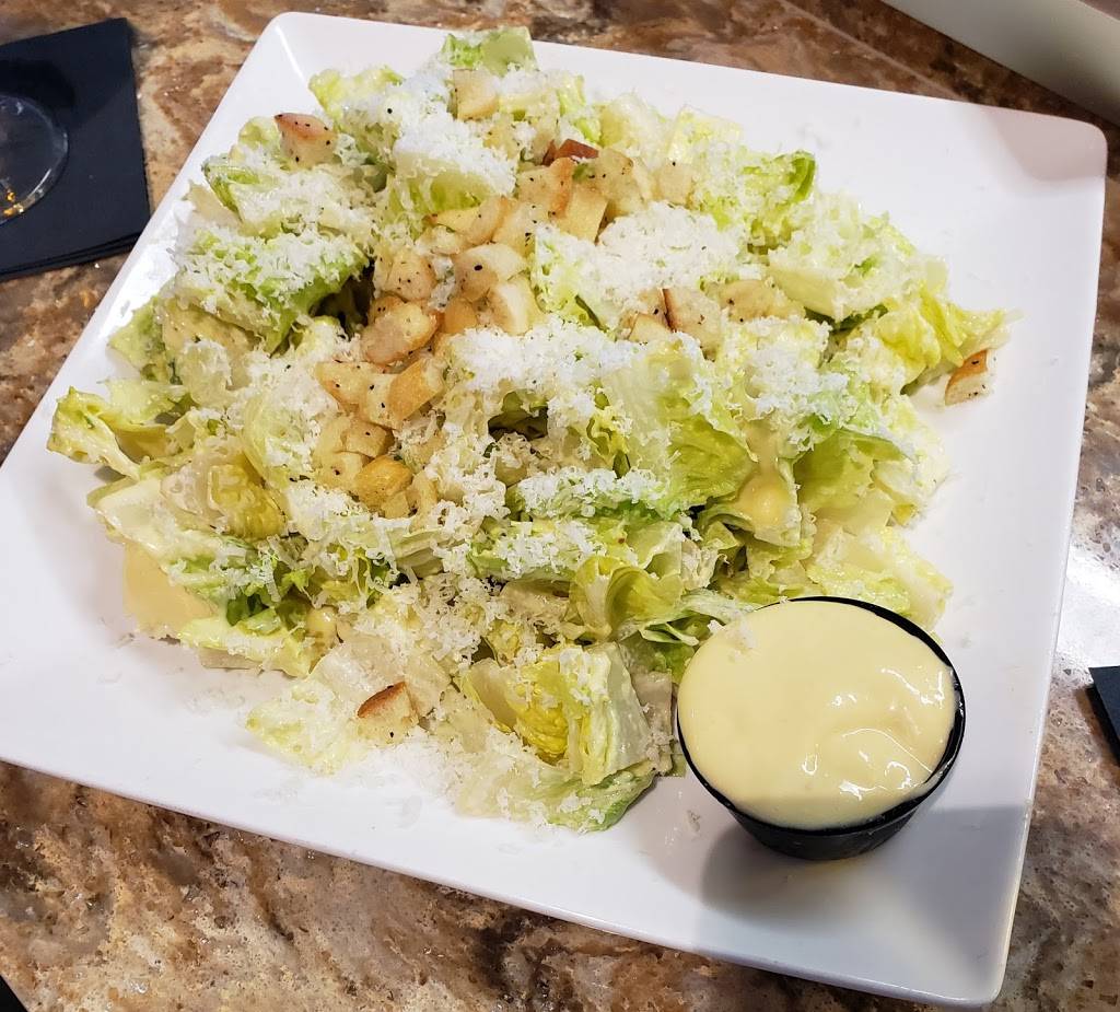 LoLo American Kitchen & Craft Bar | restaurant | Terminal 1 Concourse E, St Paul, MN 55111, USA | 6128776426 OR +1 612-877-6426