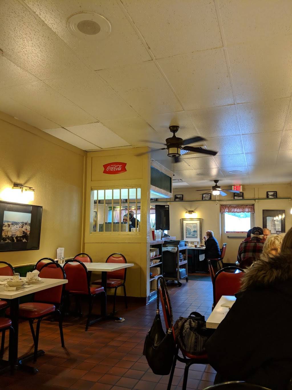 Uptown Pizza Shops | restaurant | 2940 Belmont Ave, Youngstown, OH 44505, USA | 3307596907 OR +1 330-759-6907