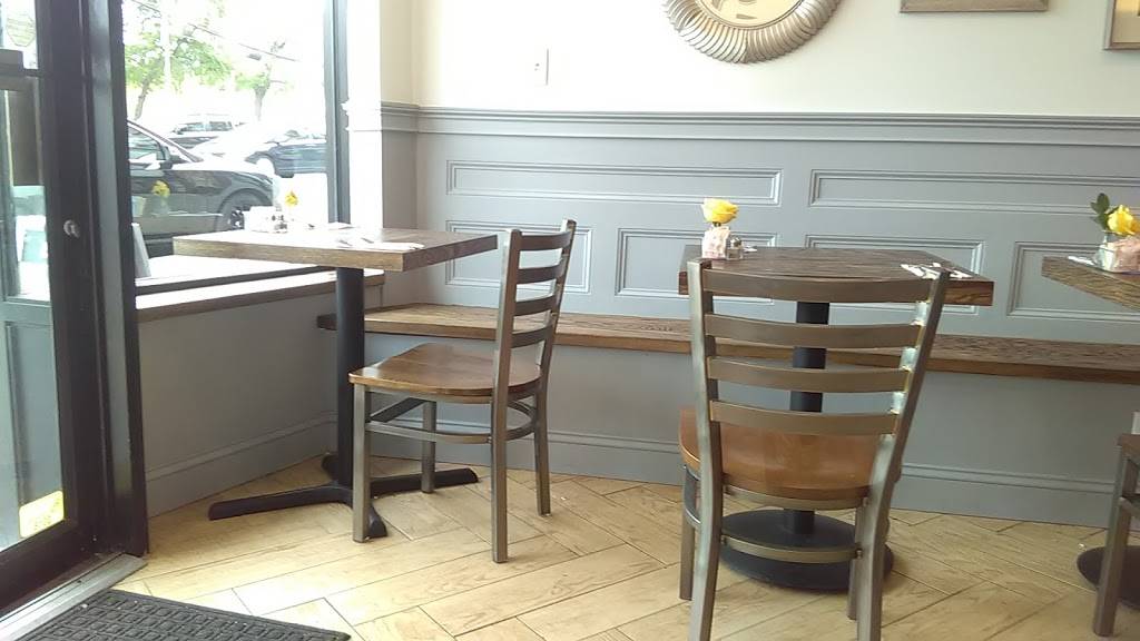 Olivia’s Cafe | restaurant | 643 McLean Ave, Yonkers, NY 10705, USA | 9149682600 OR +1 914-968-2600