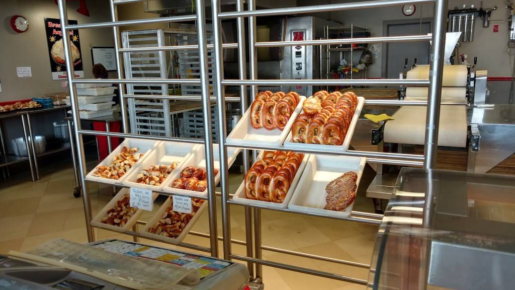 Jims Soft Pretzels | restaurant | 555 York Rd, Warminster, PA 18974, USA | 2156722233 OR +1 215-672-2233