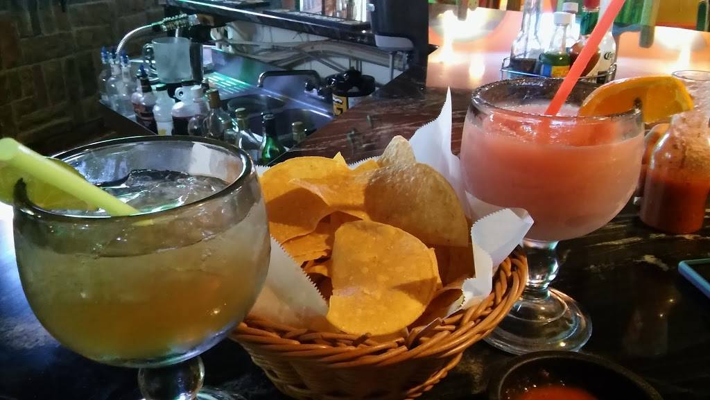 Jaliscos | restaurant | 2488 E State St, Salem, OH 44460, USA | 3303376983 OR +1 330-337-6983