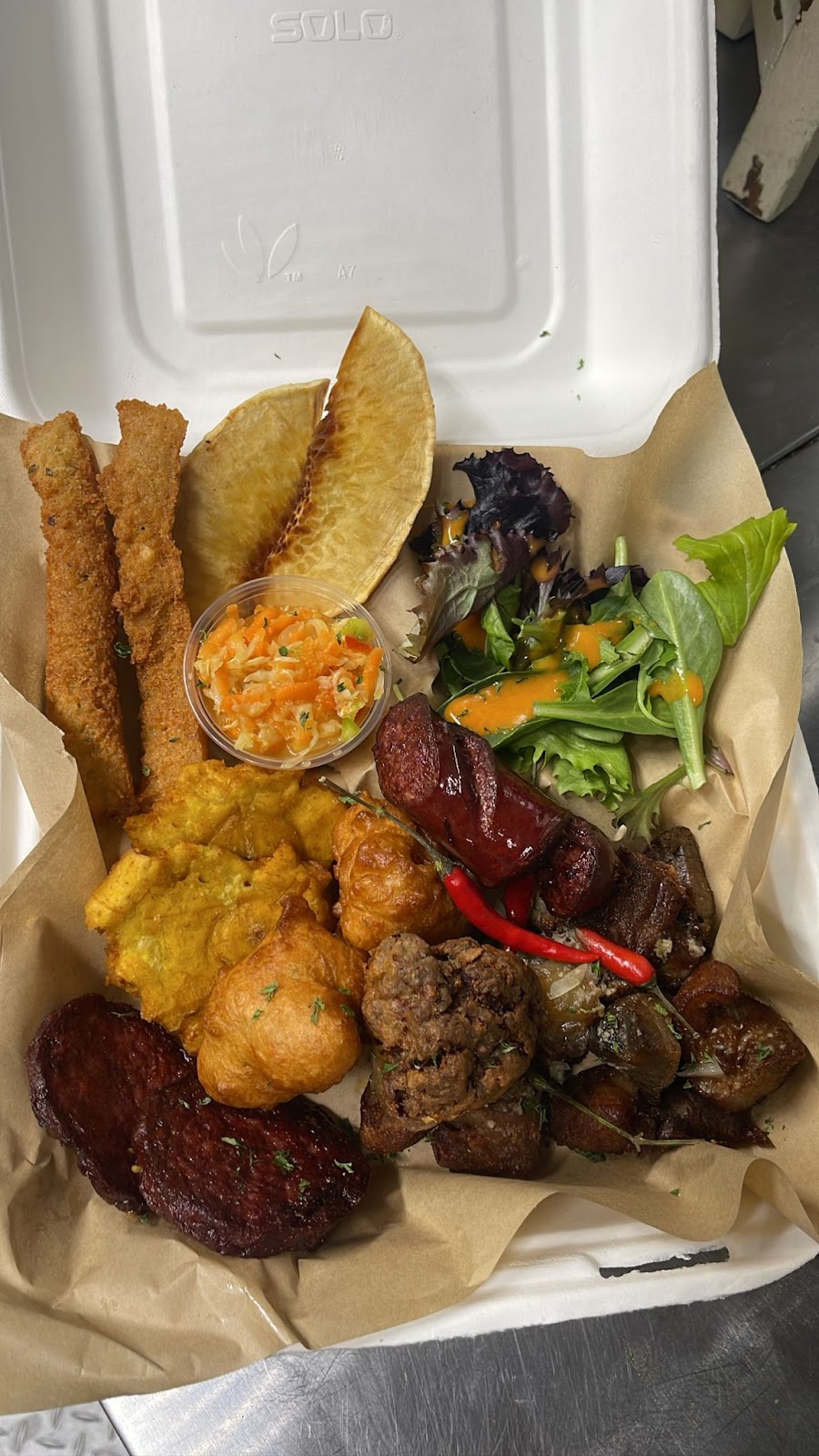 Lakay Food Spot | restaurant | 13820 W Dixie Hwy, North Miami, FL 33161, USA | 7868560661 OR +1 786-856-0661