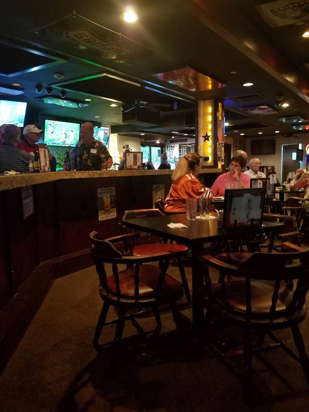 Midway Point | restaurant | 14831 Midway Rd #101, Addison, TX 75001, USA | 9724843470 OR +1 972-484-3470