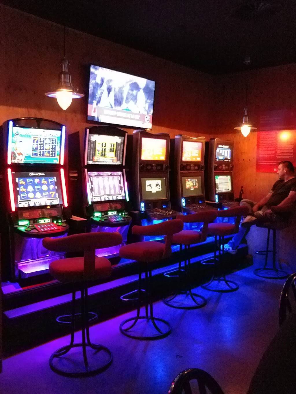 Bar Racing | night club | 1359 Rue Principale, Granby, QC J2G 8X8, Canada | 4503721112 OR +1 450-372-1112