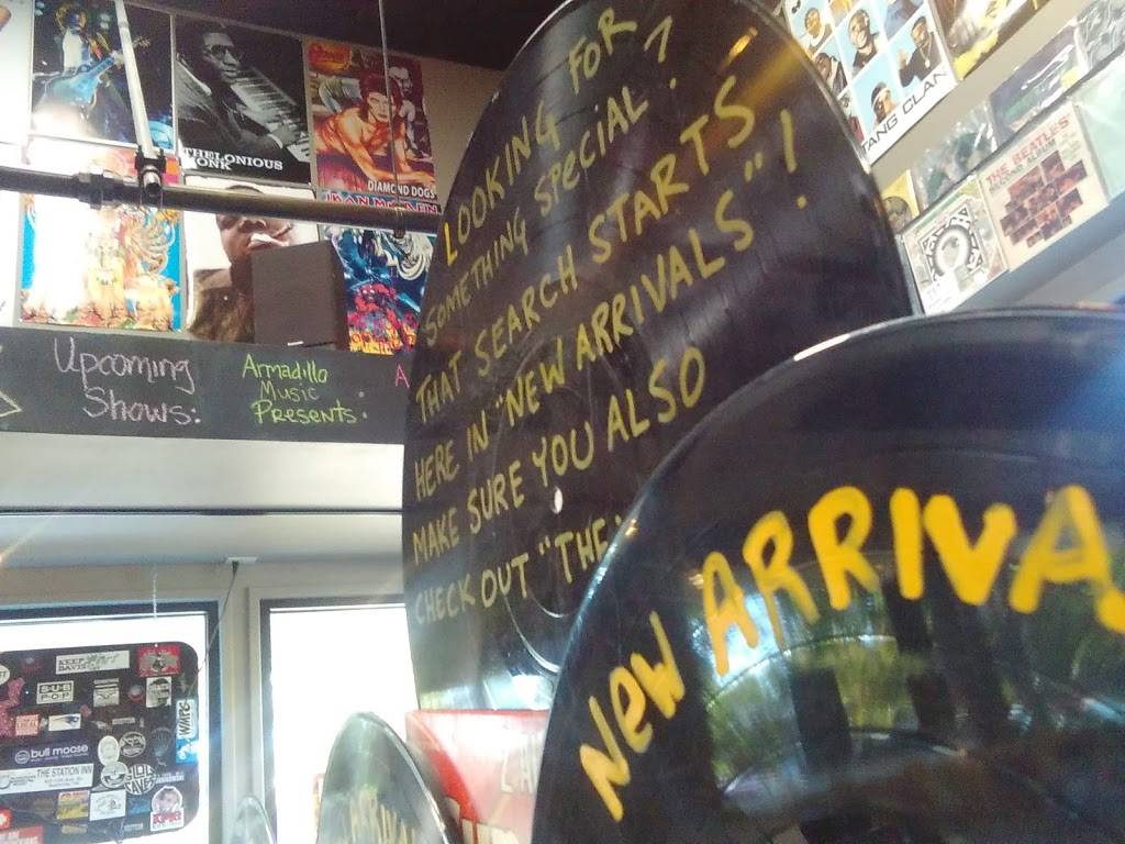 Armadillo Music | restaurant | 207 F St, Davis, CA 95616, USA | 5307588058 OR +1 530-758-8058