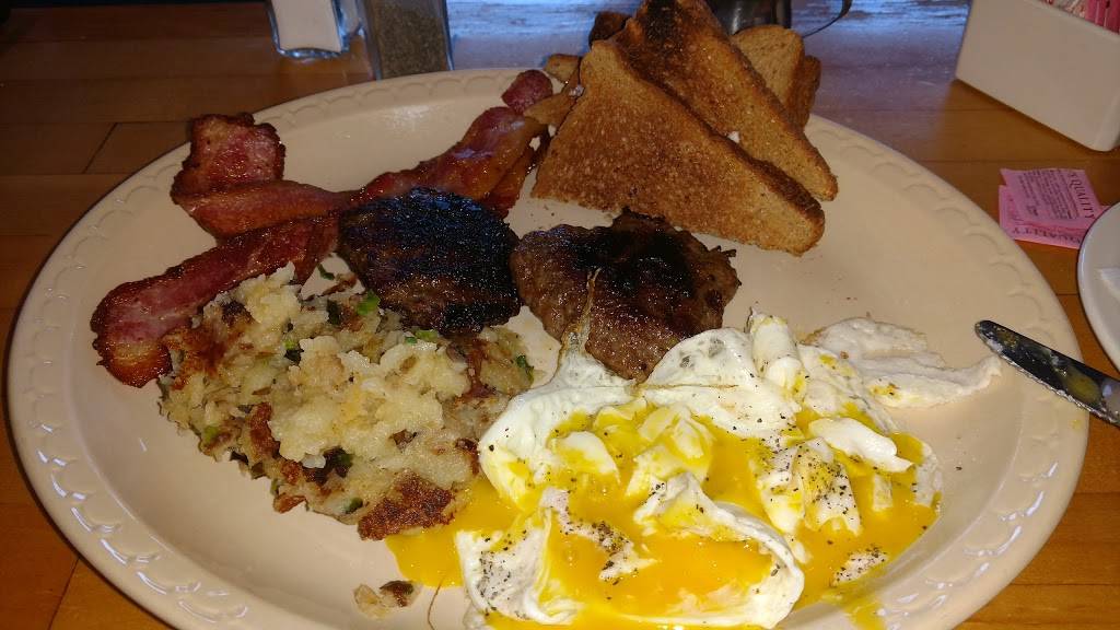 Bandanas Bar & Grill | restaurant | 930 Lake Rd, Youngstown, NY 14174, USA | 7167451010 OR +1 716-745-1010