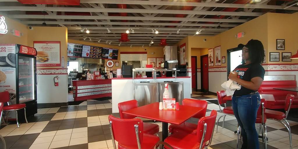 Freddys Frozen Custard & Steakburgers | restaurant | 180 Old Rte 66, St Robert, MO 65584, USA | 5733364440 OR +1 573-336-4440
