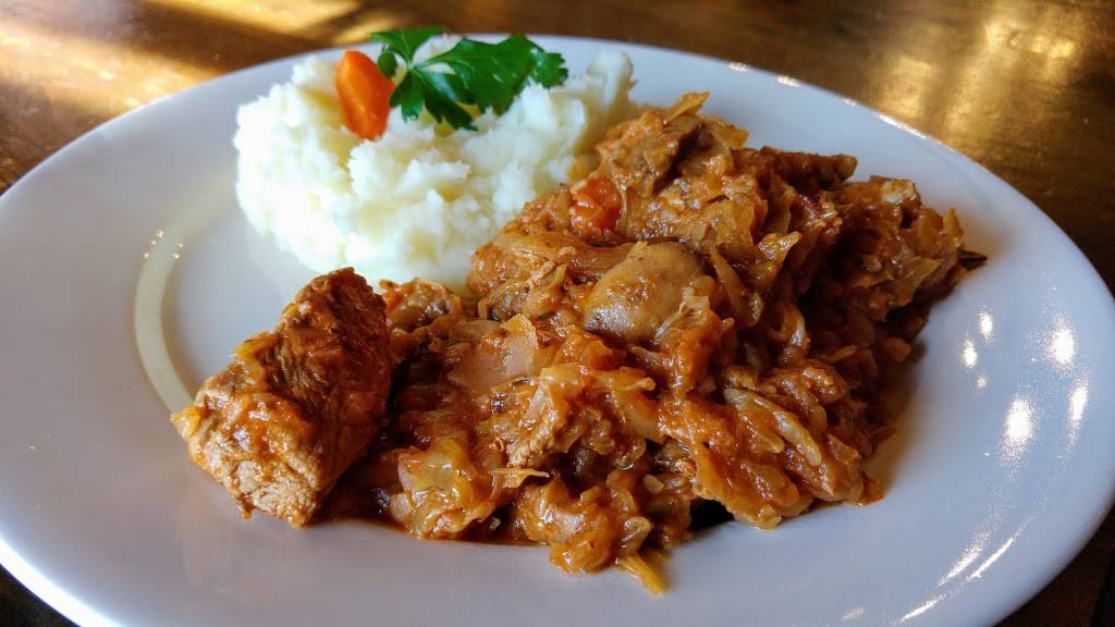 Krolewskie Jadlo | restaurant | 66-21 Fresh Pond Rd, Flushing, NY 11385, USA | 7183666226 OR +1 718-366-6226