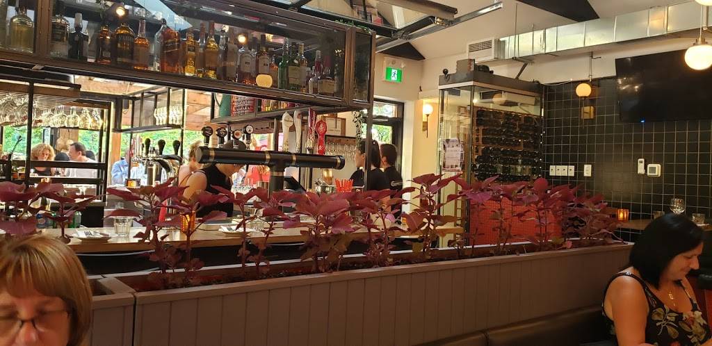 Pizzeria Geppetto | restaurant | 537 Sir Wilfred Laurier, Mont-Saint-Hilaire, QC J3H 4X7, Canada | 4502811311 OR +1 450-281-1311