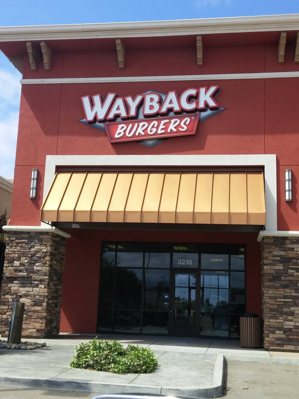 Wayback Burgers | restaurant | 3218 W Grant Line Rd, Tracy, CA 95304, USA | 2098348647 OR +1 209-834-8647