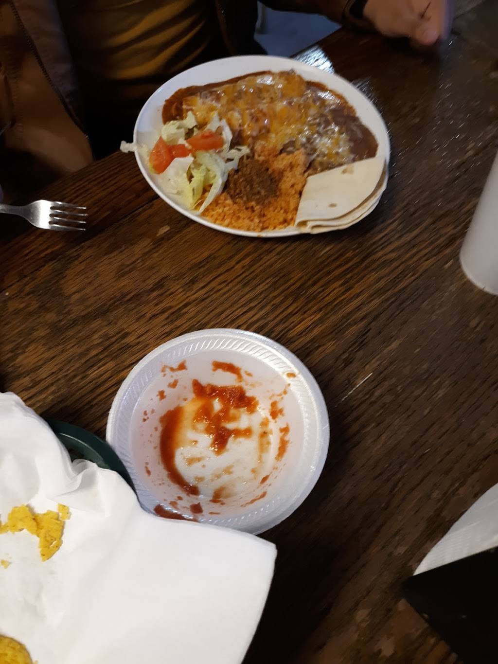 Carmen’s place | restaurant | 6201 TX-317, Belton, TX 76513, USA | 2547801100 OR +1 254-780-1100