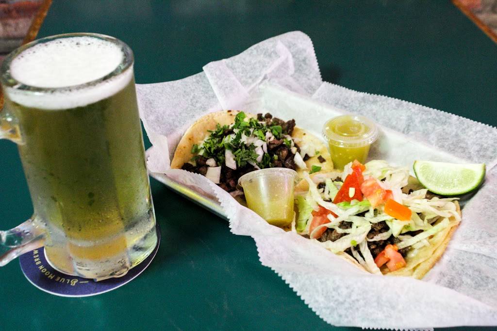 Harrys Long Bar | restaurant | 13115 S Western Ave, Blue Island, IL 60406, USA | 7083885319 OR +1 708-388-5319