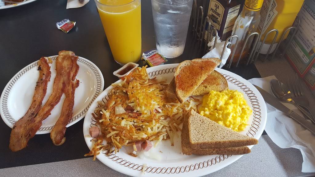 Waffle House | meal takeaway | 1710 Epps Bridge Pkwy, Athens, GA 30606, USA | 7065464400 OR +1 706-546-4400