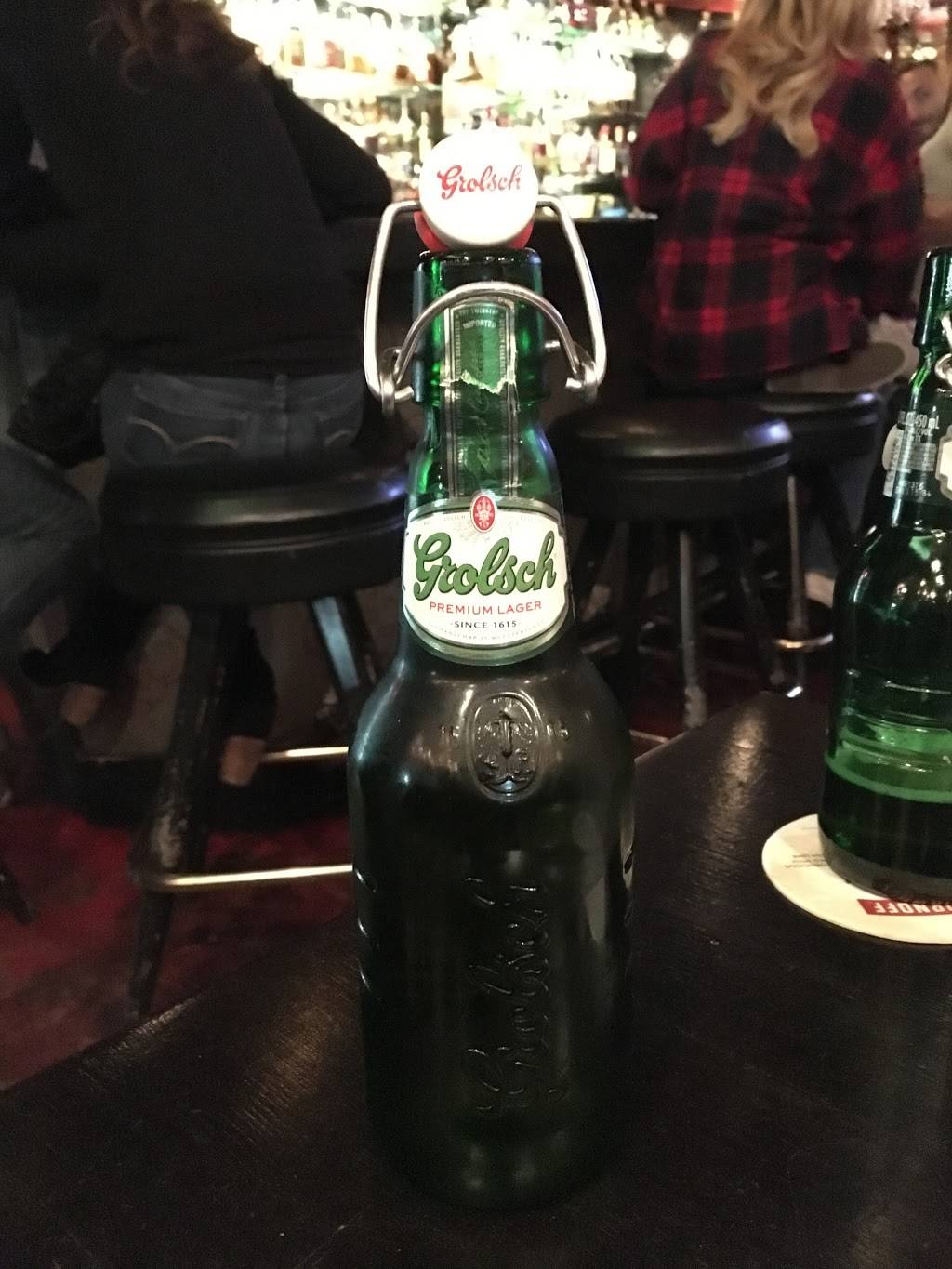 Hill Bar & Grill | restaurant | 8442 Wilshire Blvd, Beverly Hills, CA 90211, USA | 3239511112 OR +1 323-951-1112