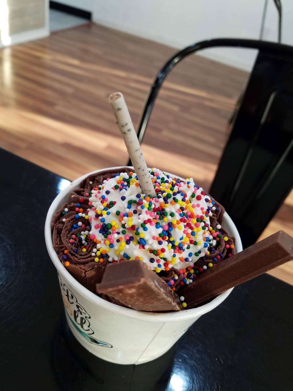 Lets Roll Ice Cream | restaurant | 8150 N MacArthur Blvd Suite #168, Irving, TX 75063, USA | 4694583244 OR +1 469-458-3244