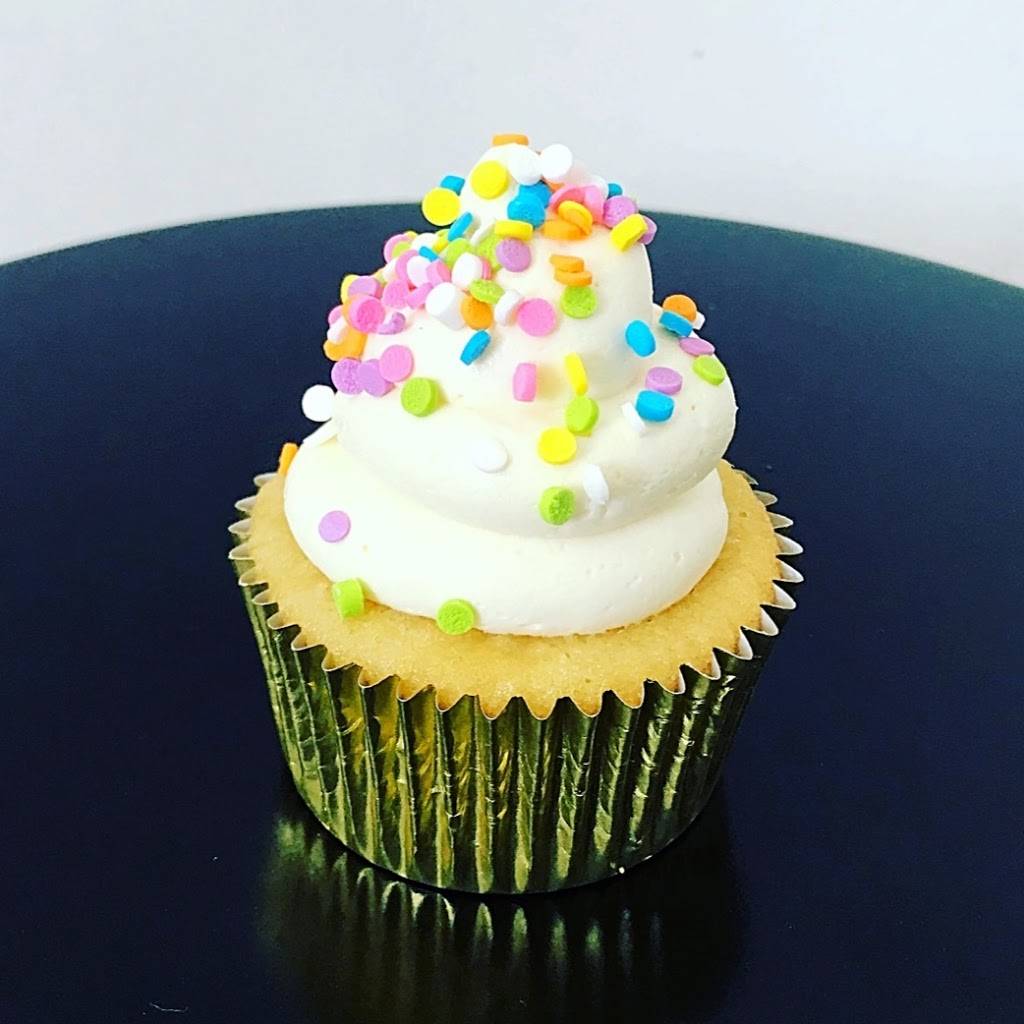 Really Cake | bakery | 338 N Citrus Ave, Los Angeles, CA 90036, USA | 3237425688 OR +1 323-742-5688