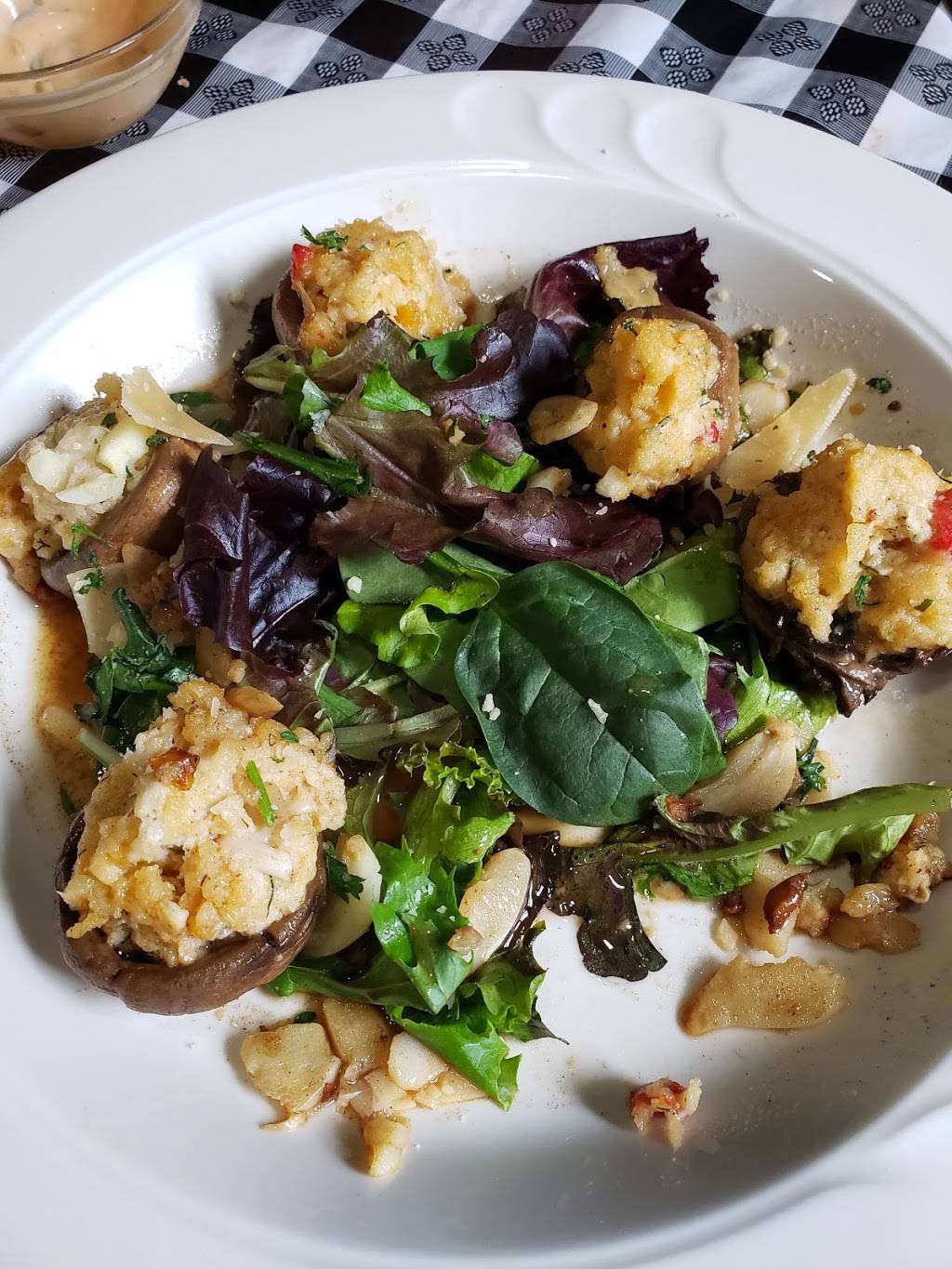 The Family Table | restaurant | 9 Dogwood St, Henry, TN 38231, USA | 7312435117 OR +1 731-243-5117