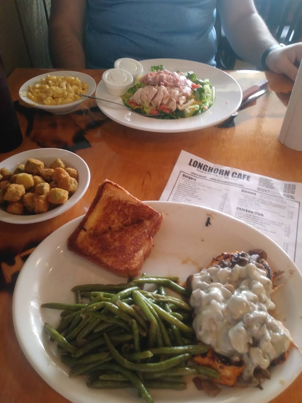 The Longhorn Cafe | restaurant | 12311 Nacogdoches Rd, San Antonio, TX 78217, USA | 2104675353 OR +1 210-467-5353