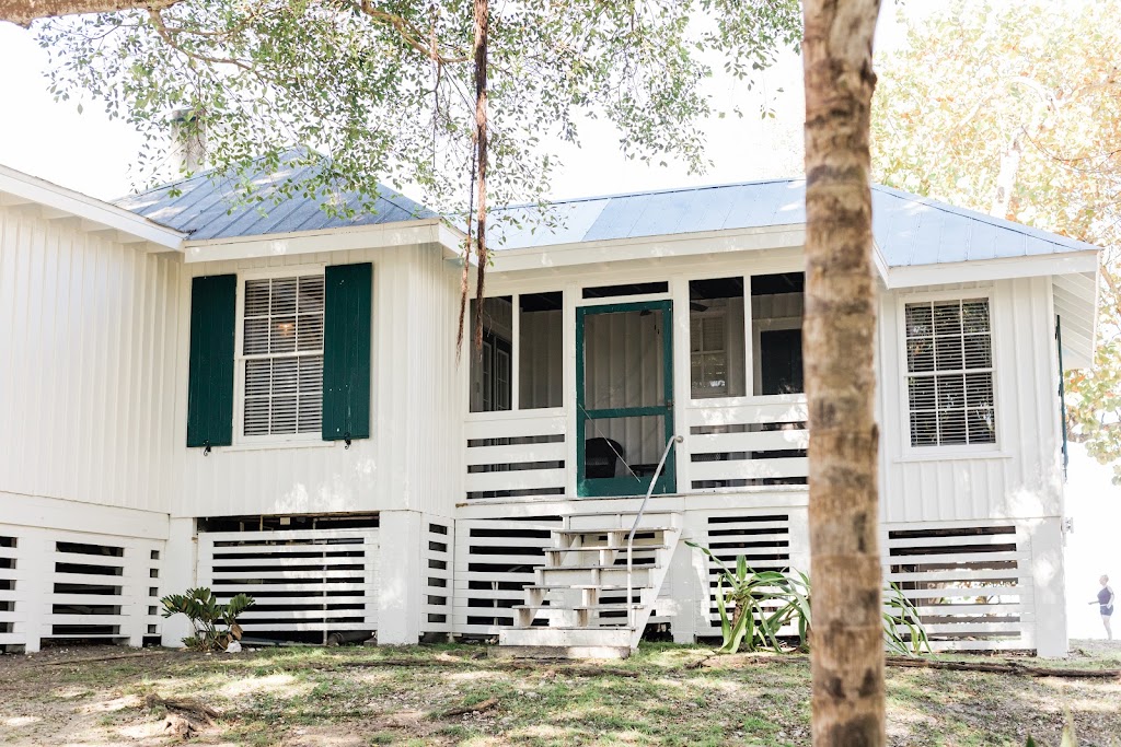 Cabbage Key Inn and Restaurant | restaurant | 200, Pineland, FL 33945, USA | 2392832278 OR +1 239-283-2278