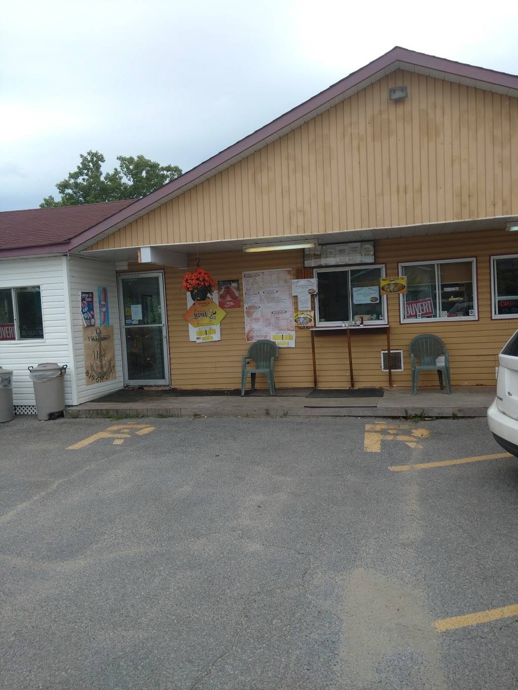 Friterie 1155 (La) | restaurant | 1155 Chemin de Montréal O, Gatineau, QC J8M 1P1, Canada | 8196170717 OR +1 819-617-0717