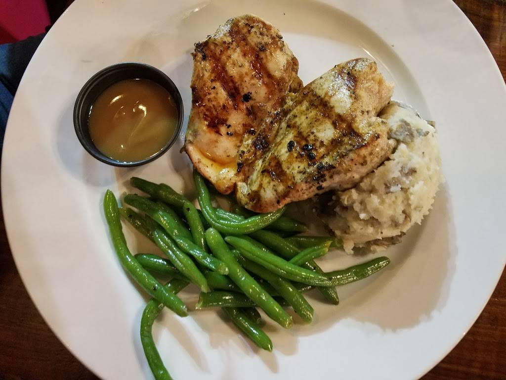 The Lokal Yukon | restaurant | 10 W Main St #165, Yukon, OK 73099, USA | 4054949870 OR +1 405-494-9870