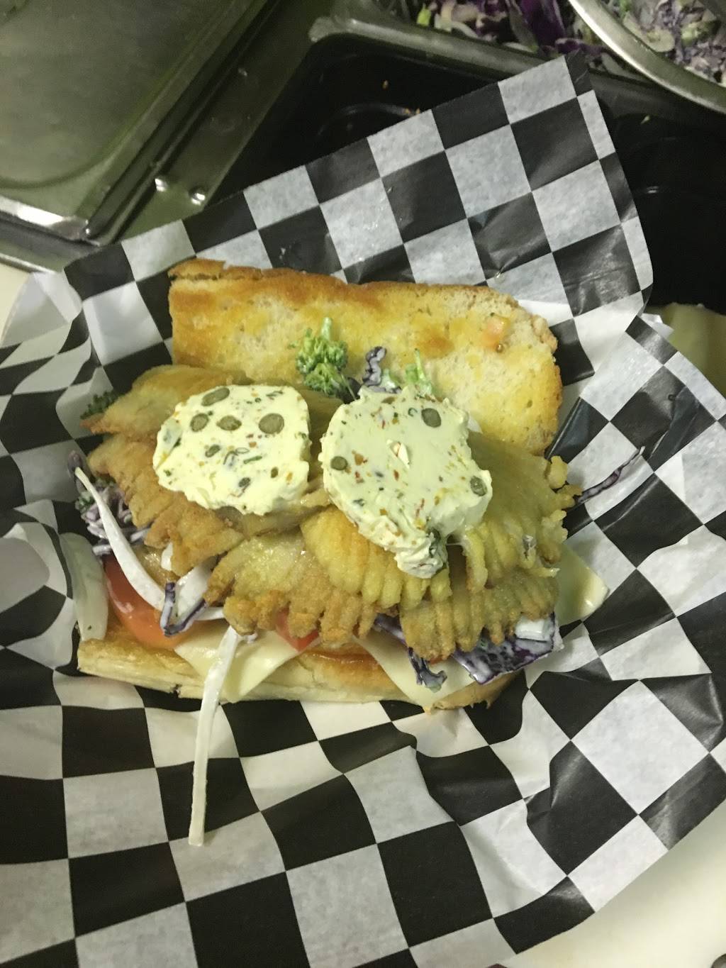 Mudbug Cajun Po Boys | restaurant | 3524 NE Vivion Rd, Kansas City, MO 64119, USA | 8163211087 OR +1 816-321-1087