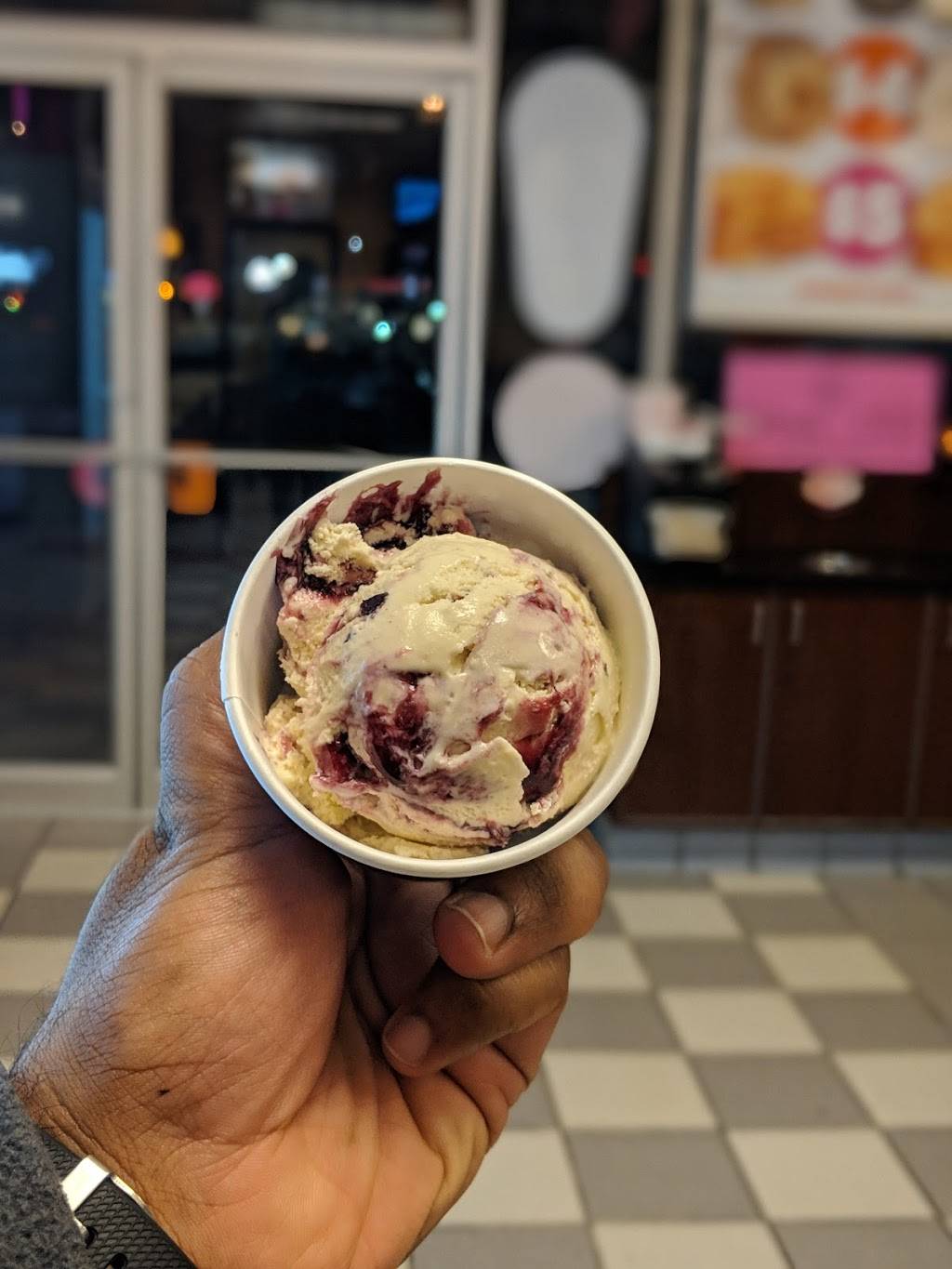 Dunkin | cafe | 2001 Coit Rd Suite 321, Plano, TX 75075, USA | 9729859994 OR +1 972-985-9994