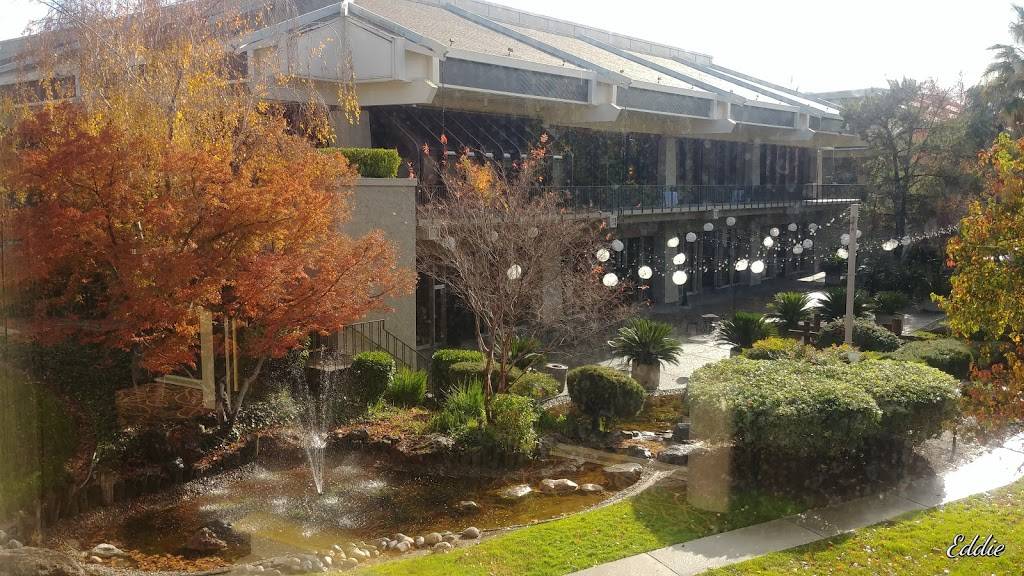 Twigs Cafe at DoubleTree Hotel By Hilton | restaurant | 2001 Point W Way, Sacramento, CA 95815, USA | 9169298855 OR +1 916-929-8855