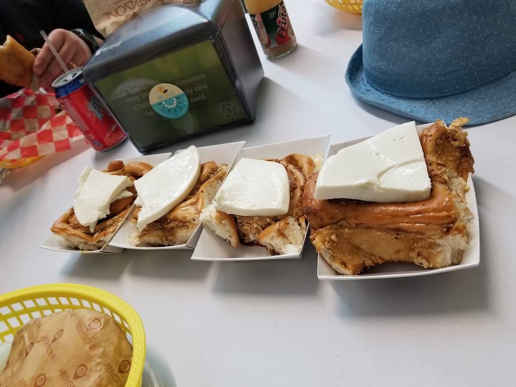 Antojitos de tu País | restaurant | 3160 Spring St, Fairfax, VA 22031, USA | 7032616456 OR +1 703-261-6456