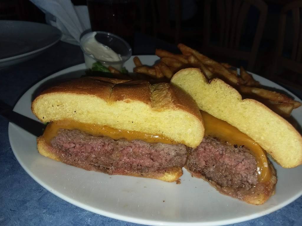 Hurricane Hanks | restaurant | 5346 Gulf Dr, Holmes Beach, FL 34217, USA | 9417785788 OR +1 941-778-5788