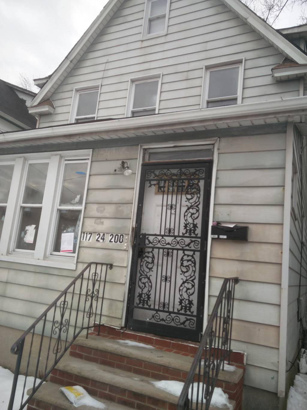 Golden Krust | bakery | 200-8 Linden Blvd, St. Albans, NY 11412, USA | 7184818585 OR +1 718-481-8585