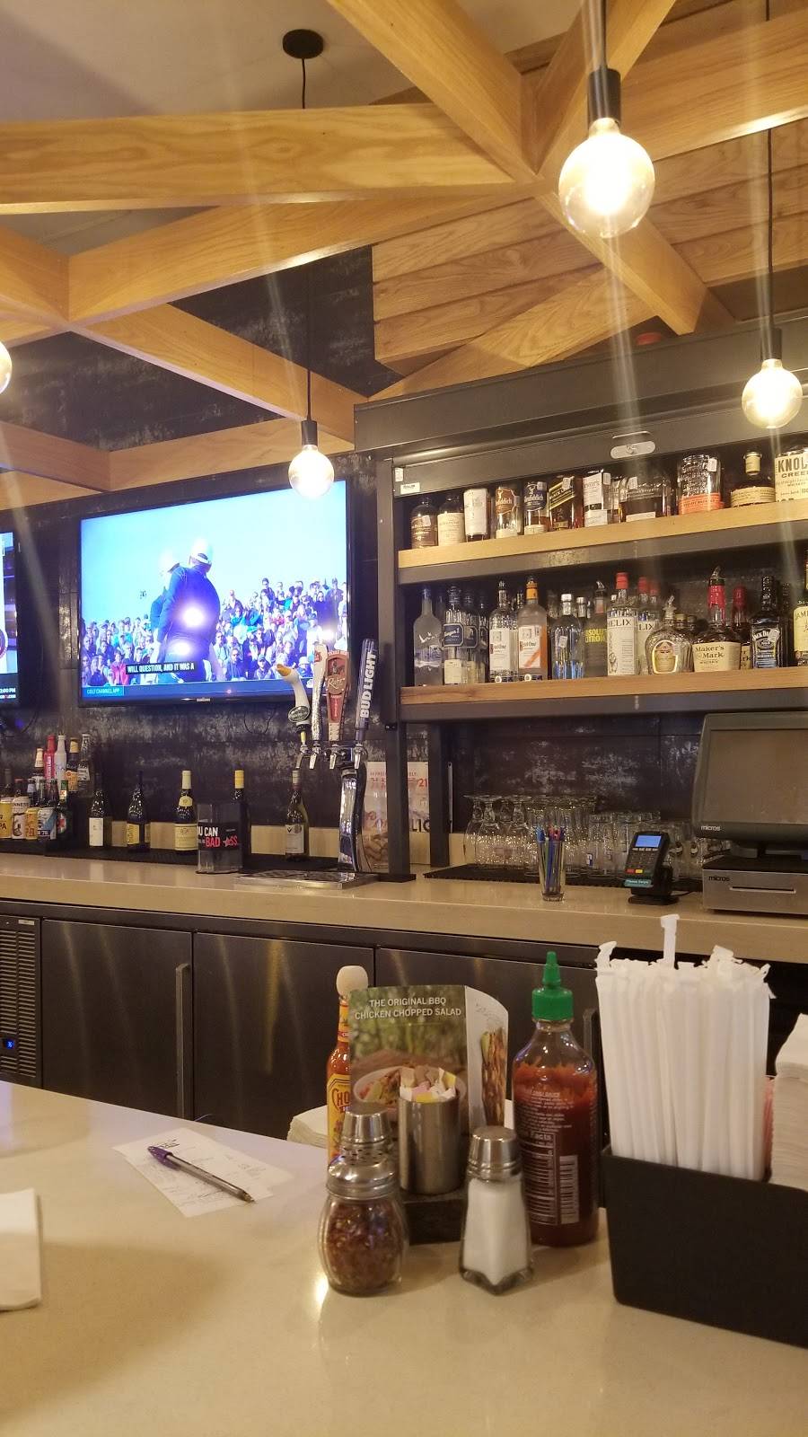 California Pizza Kitchen at Dallas Fort Worth Airport | restaurant | 2400 Aviation Dr, DFW Airport, TX 75261, USA | 9724265208 OR +1 972-426-5208