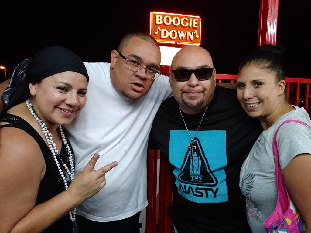 Boogie Down Bar | restaurant | 5115 Morrison Rd, Denver, CO 80219, USA | 3039342737 OR +1 303-934-2737