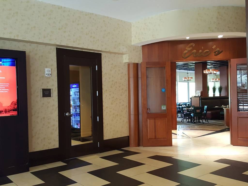 Erics Restaurant | restaurant | 4800 Calhoun Rd, Houston, TX 77004, USA | 7137432512 OR +1 713-743-2512