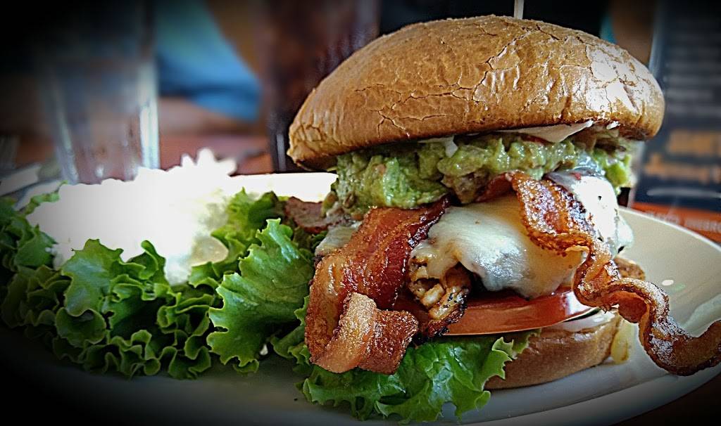 The Broken Yolk Cafe | restaurant | 7919 E Brundage Ln, Bakersfield, CA 93307, USA | 6614327086 OR +1 661-432-7086