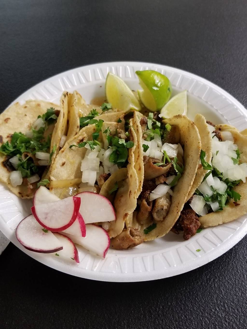 Taqueria y tienda "El Patron" | restaurant | 37007 Lock St, Dade City, FL 33523, USA | 3525180615 OR +1 352-518-0615