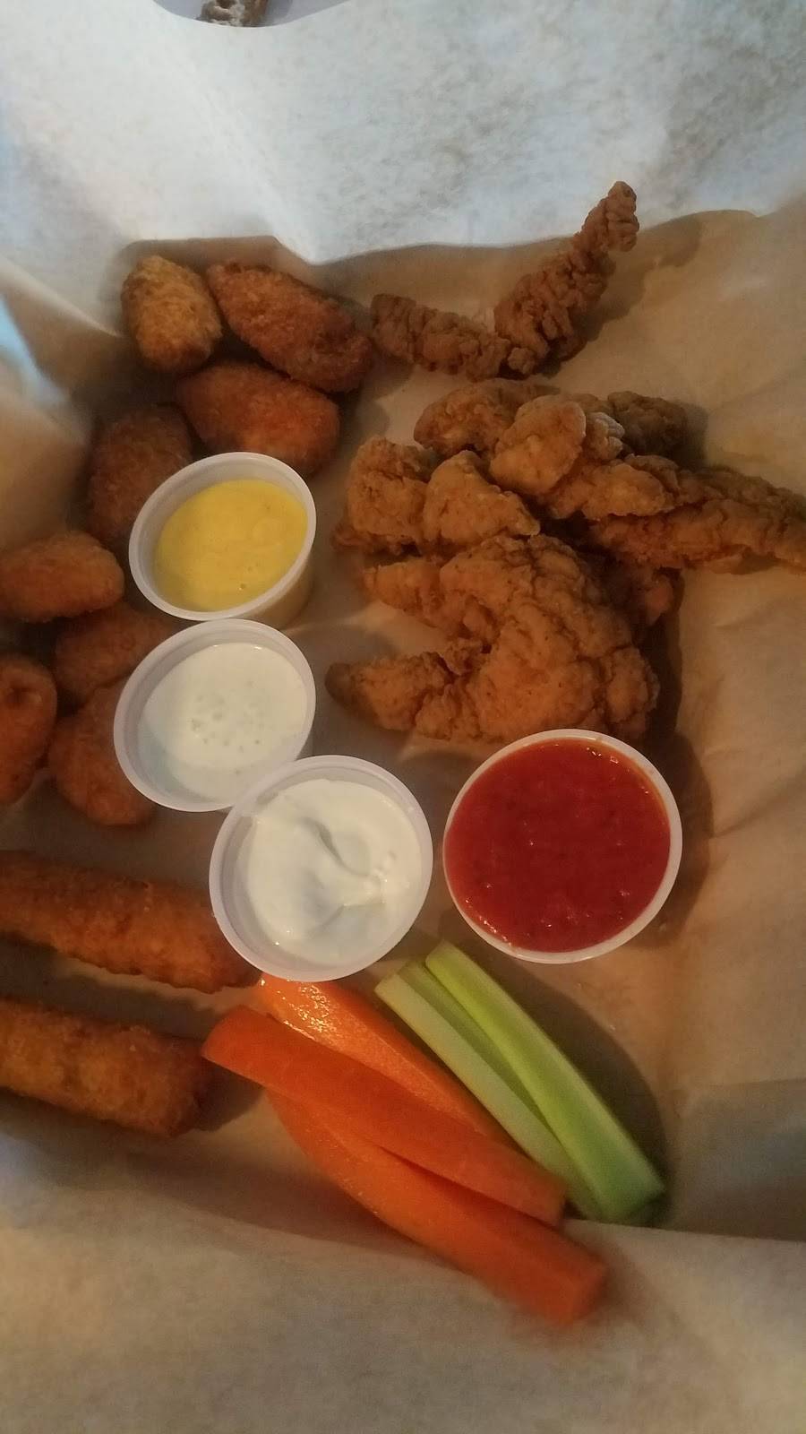 The Beach Ocala | restaurant | 13201 County Rd 326, Ocala, FL 34482, USA | 3523510371 OR +1 352-351-0371