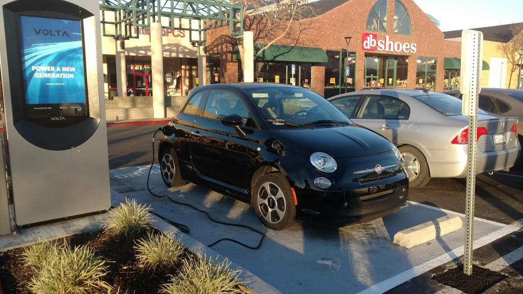 Powell Street Plaza | shopping mall | 5701-5795 Christie Ave, Emeryville, CA 94608, USA | 9252791800 OR +1 925-279-1800