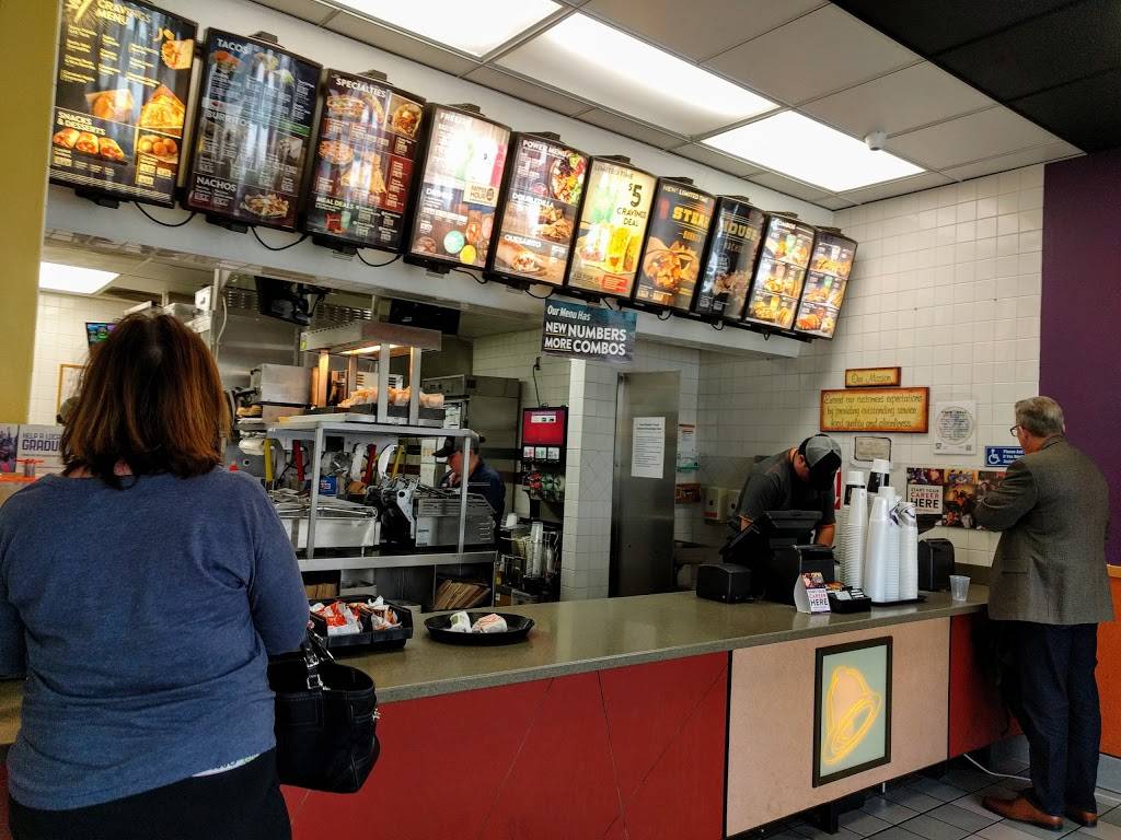 Taco Bell | restaurant | 2900 Townsgate Rd #113, Thousand Oaks, CA 91361, USA | 8054962666 OR +1 805-496-2666