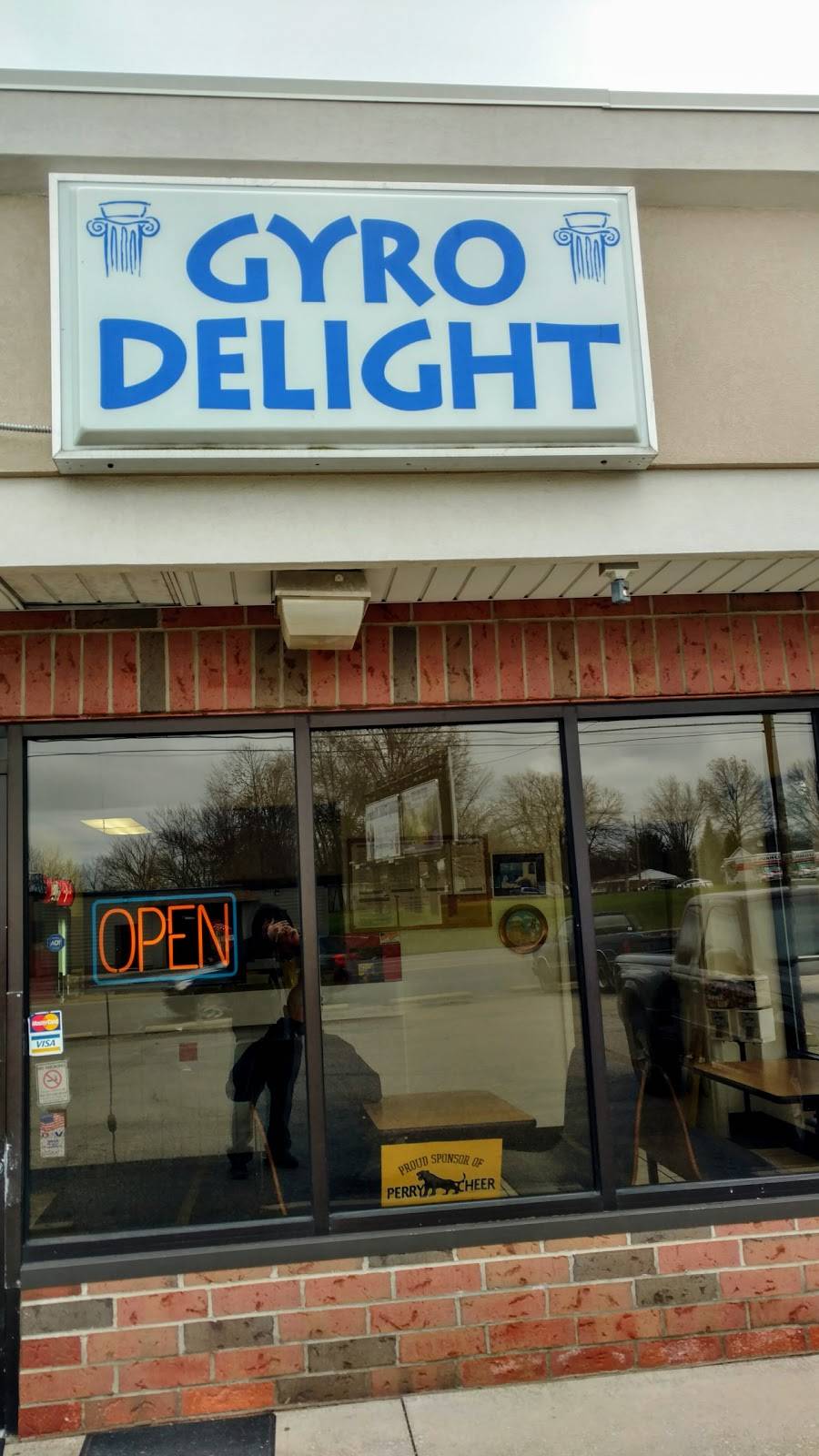 Gyro Delight | restaurant | 2929 Lincoln Way E, Massillon, OH 44646, USA | 3308377766 OR +1 330-837-7766