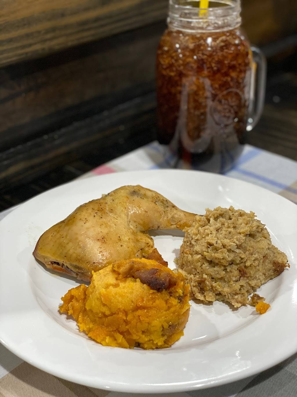 Lucys Tuscaloosa | restaurant | 1306 University Blvd, Tuscaloosa, AL 35401, USA | 2056323975 OR +1 205-632-3975