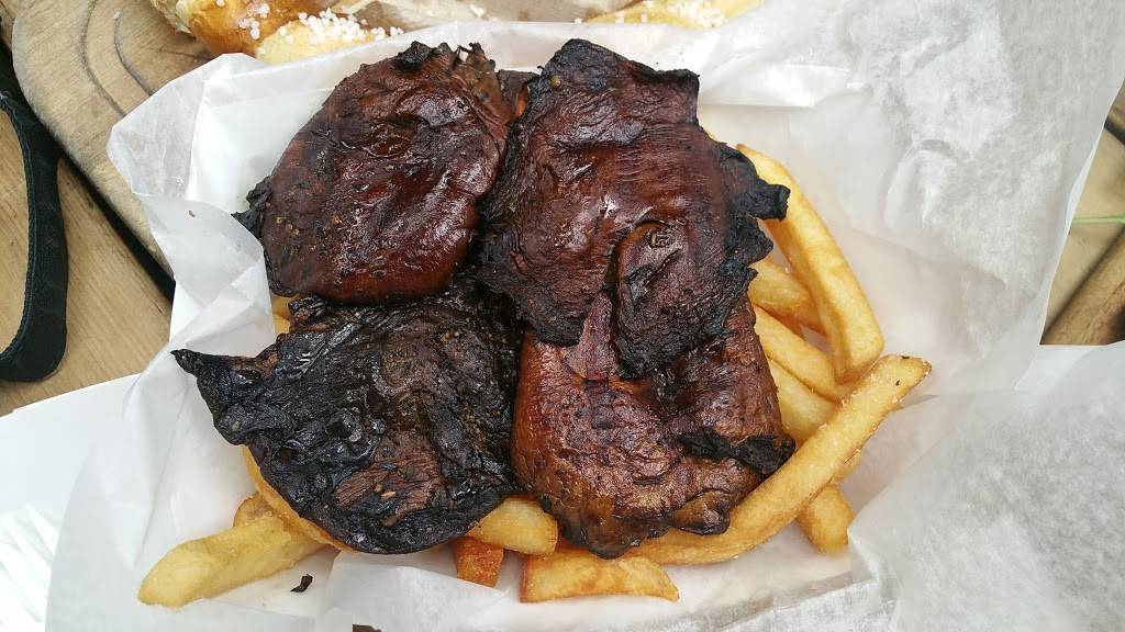 Radegast Hall & Biergarten | restaurant | 113 N 3rd St, Brooklyn, NY 11211, USA | 7189633973 OR +1 718-963-3973