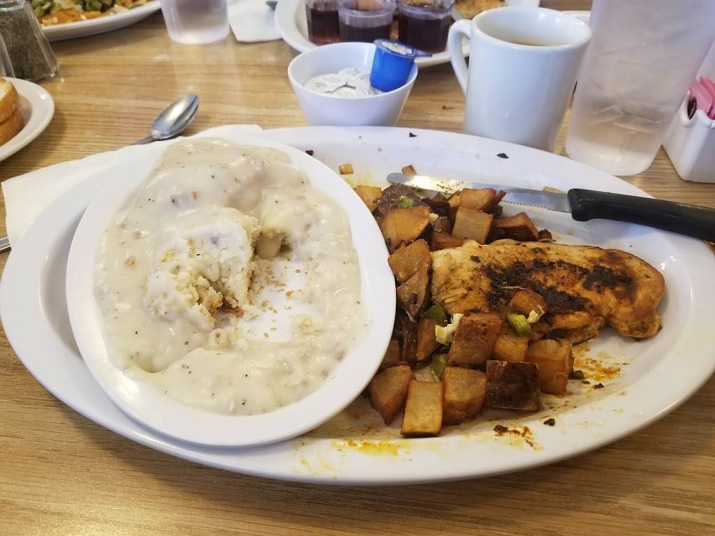 Ricks Roadside Cafe | restaurant | 3281 CA-138, Pinon Hills, CA 92372, USA | 7608688863 OR +1 760-868-8863