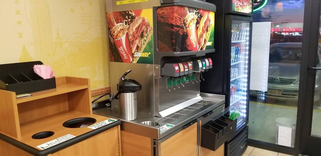 Subway Restaurants | restaurant | Shopping Center, 815 Hutchinson River Pkwy #2, Bronx, NY 10461, USA | 9297779949 OR +1 929-777-9949