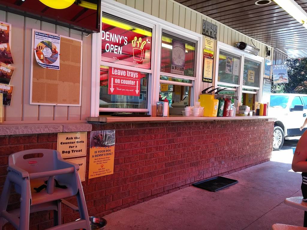 Dennys Drive-In | restaurant | 86 Ontario St S, Grand Bend, ON N0M 1T0, Canada | 5197015808 OR +1 519-701-5808